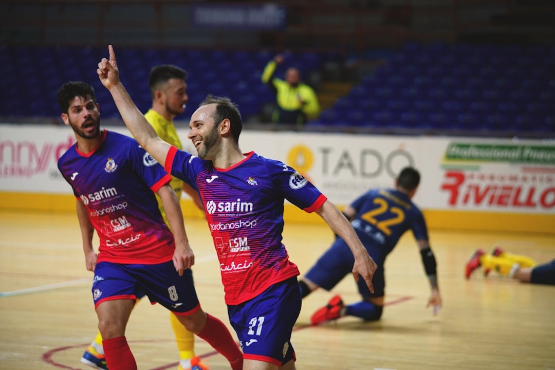 Tensiuni Explozive: Neluțu Varga, Reacție Dură la Adresa Lui Daniel Pancu din SuperLiga