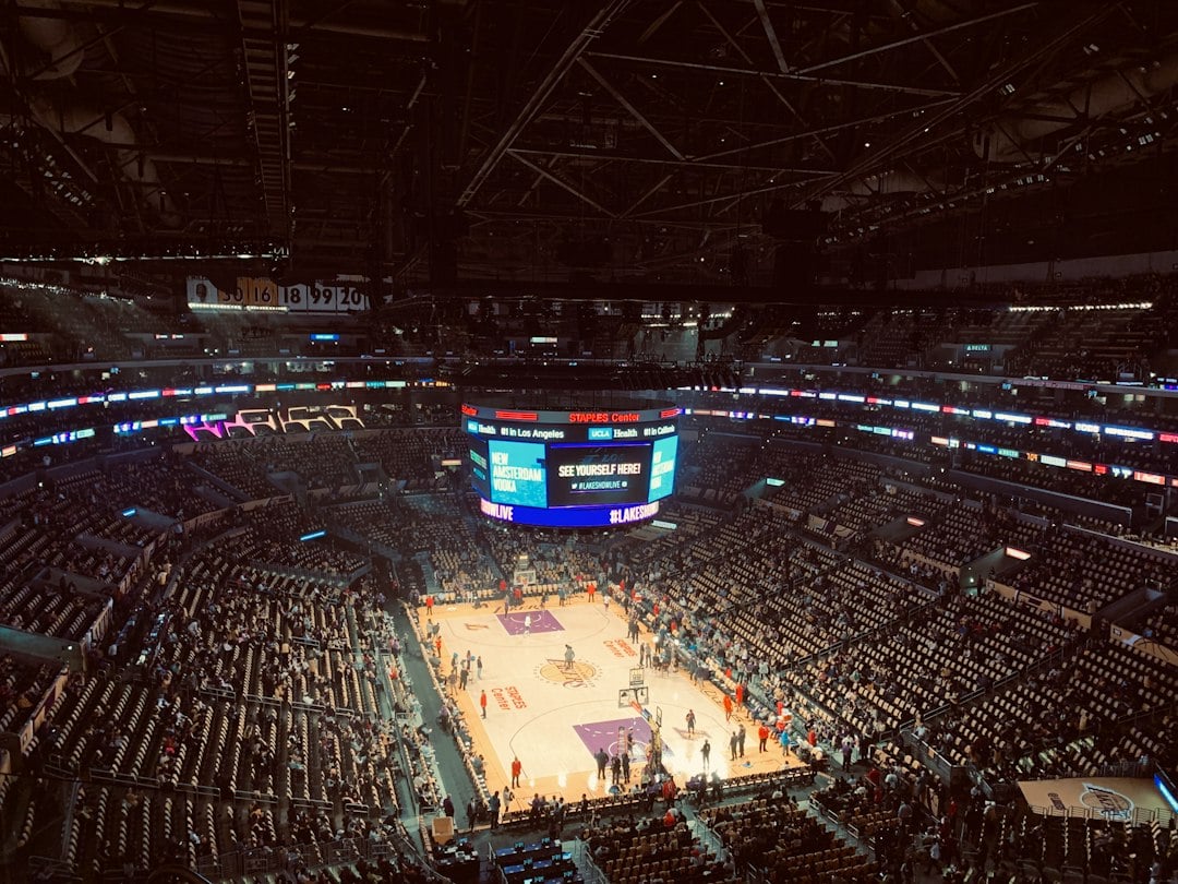 Rezultate NBA azi: Dalton Knecht și Lakers fac spectacol cu Phoenix Suns