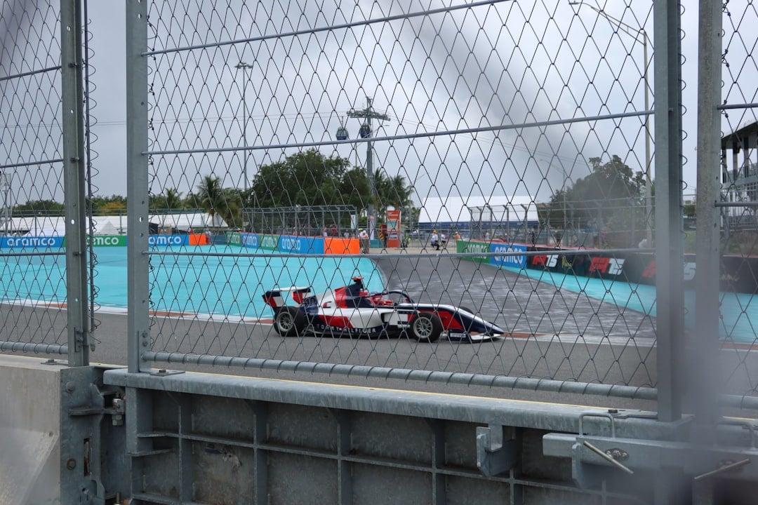 Upgrade-urile Dezamăgitoare ale Ferrari la Miami: Speranțe Spulberate în F1 2026