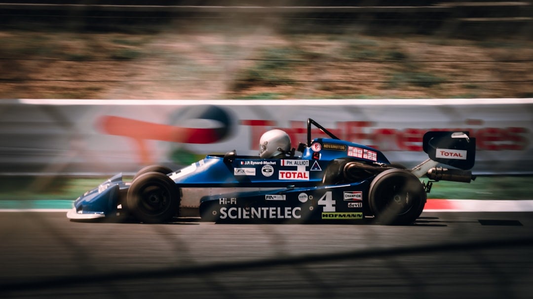 Carlos Sainz, Sincer Despre Dificultățile Williams și Reglementările F1 din 2026